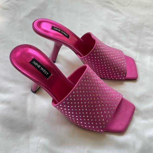 NEW Nine West Partie Heeled Slide Sandals in Shocking Pink Suede Size 8 - Picture 3 of 9